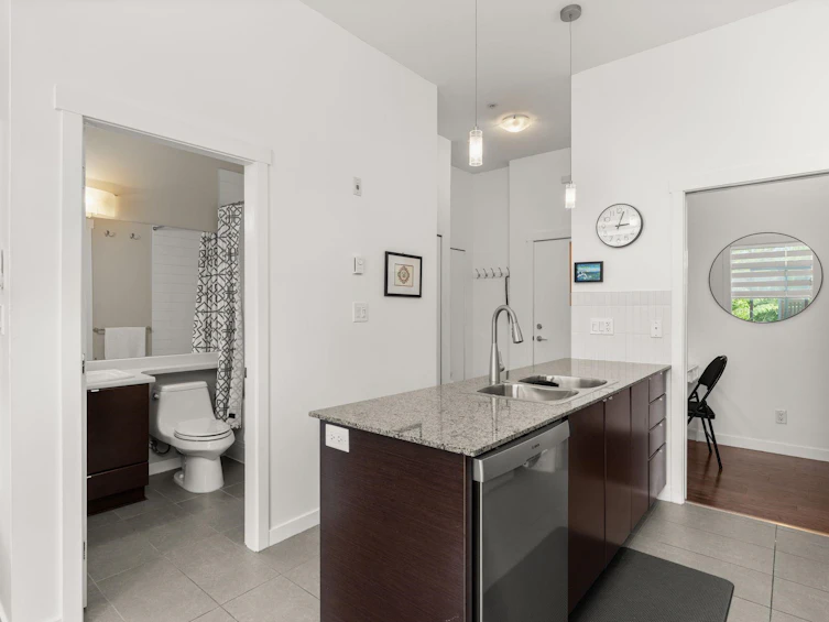 524-13733 107a Avenue, Surrey, BC, V3T 0B7 - 7