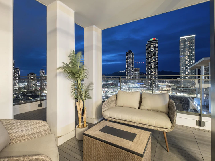 2703-2378 Alpha Avenue, Burnaby, BC, V5C 0K2 - 4