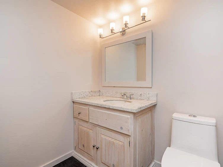 406-3755 Bartlett Court, Burnaby, BC, V3J 7G7 - 9