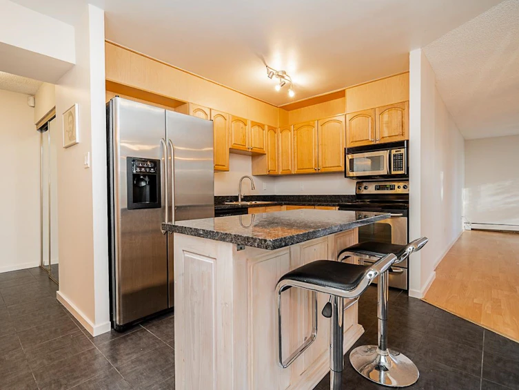 406-3755 Bartlett Court, Burnaby, BC, V3J 7G7 - 4