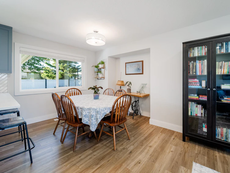 6527 Swanson Street, Chilliwack, BC, V2R 1R2 - 10