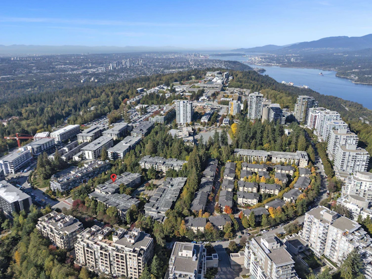 310-9339 University Crescent, Burnaby, BC, V5A 4Y1 - 35