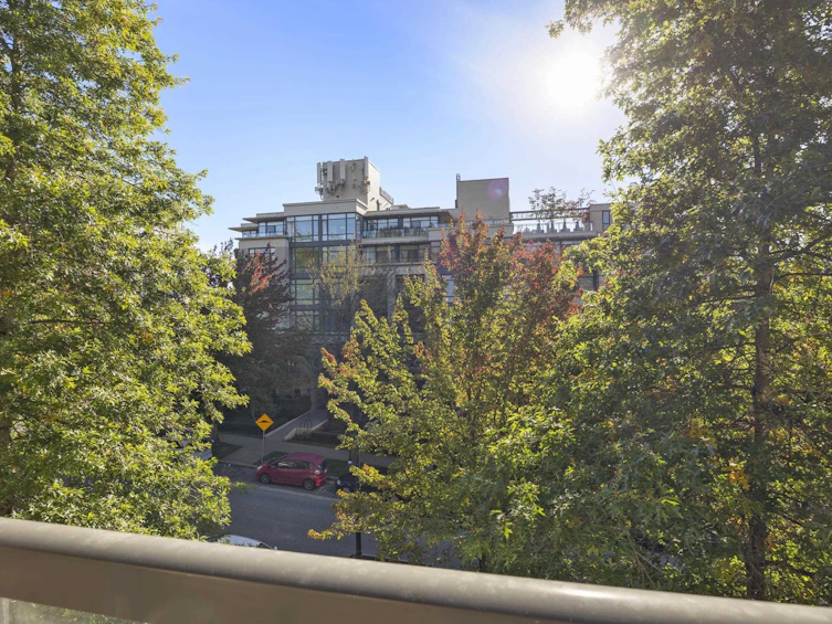 310-9339 University Crescent, Burnaby, BC, V5A 4Y1 - 26