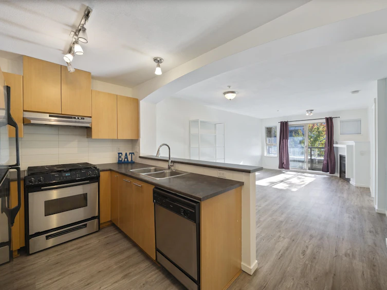 310-9339 University Crescent, Burnaby, BC, V5A 4Y1 - 15