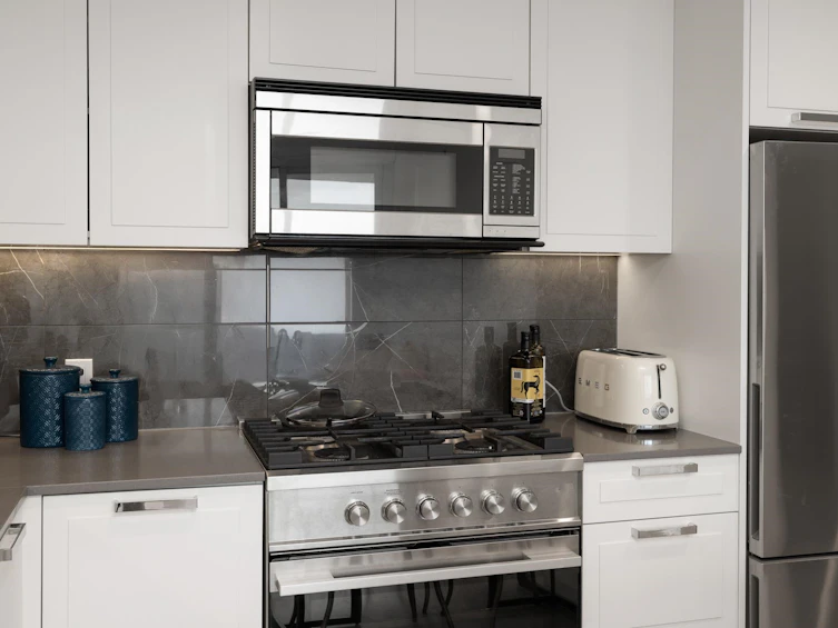 1705-1401 Hunter Street, North Vancouver, BC, V7J 0E2 - 9