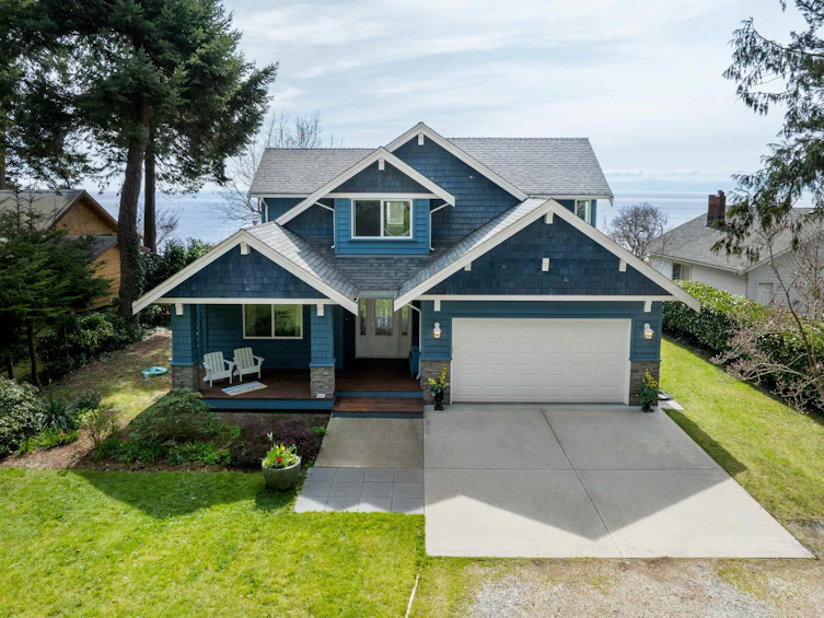 1537 Mccullough Road, Sechelt, BC, V7Z 0A5