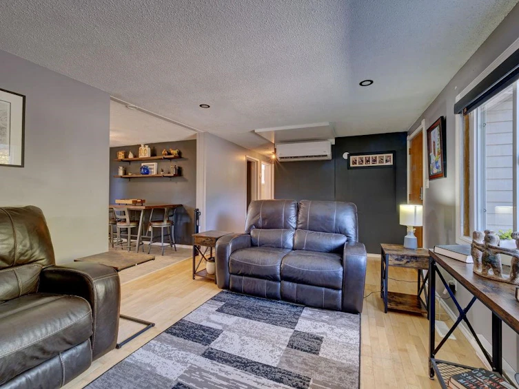6275 Norwest Bay Road, Sechelt, BC, V7Z 0M5 - 13