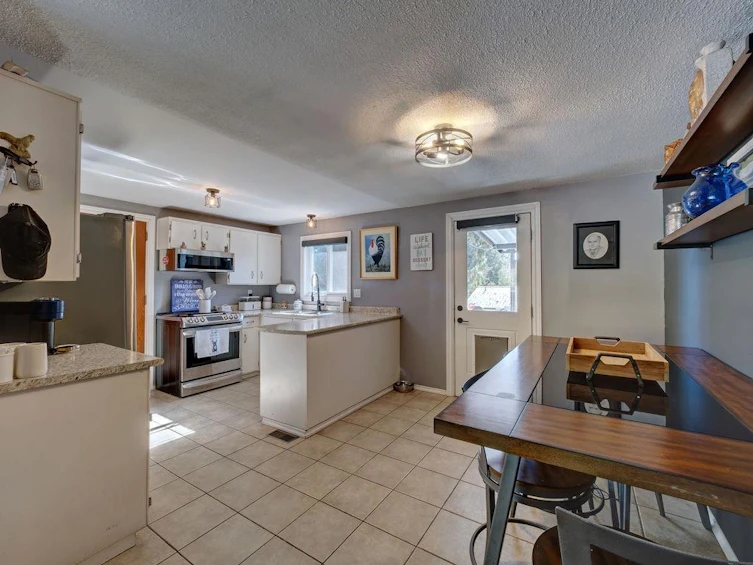 6275 Norwest Bay Road, Sechelt, BC, V7Z 0M5 - 5