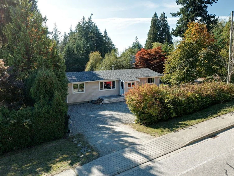 6275 Norwest Bay Road, Sechelt, BC, V7Z 0M5 - 36