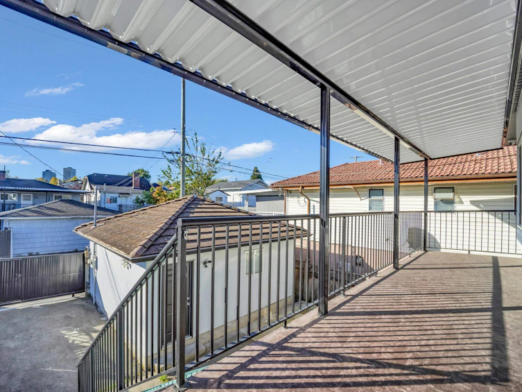 3440 E 25th Avenue, Vancouver, BC, V5R 1K1 - 25