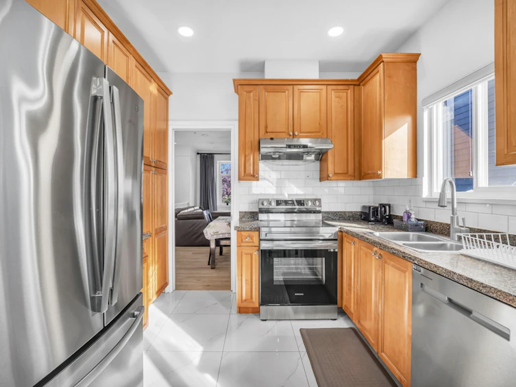 3440 E 25th Avenue, Vancouver, BC, V5R 1K1 - 7