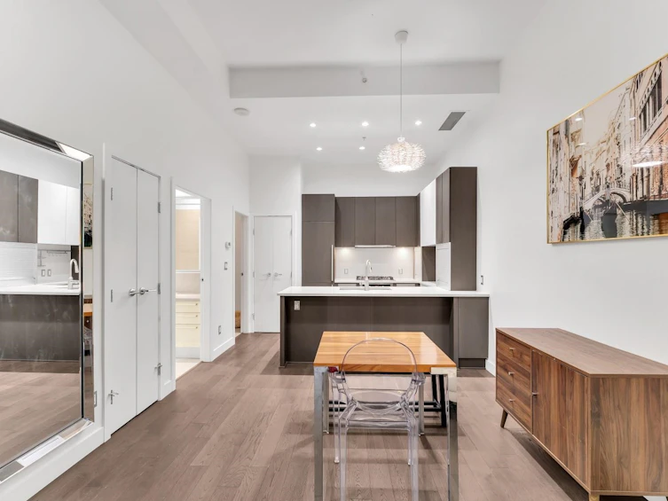 268 W 1st Avenue, Vancouver, BC, V5Y 3T2 - 6