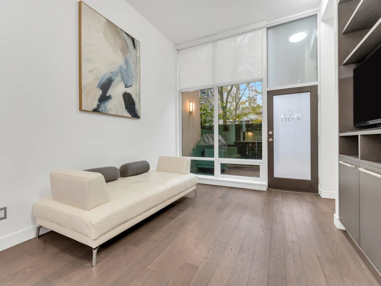 268 W 1st Avenue, Vancouver, BC, V5Y 3T2 - 3