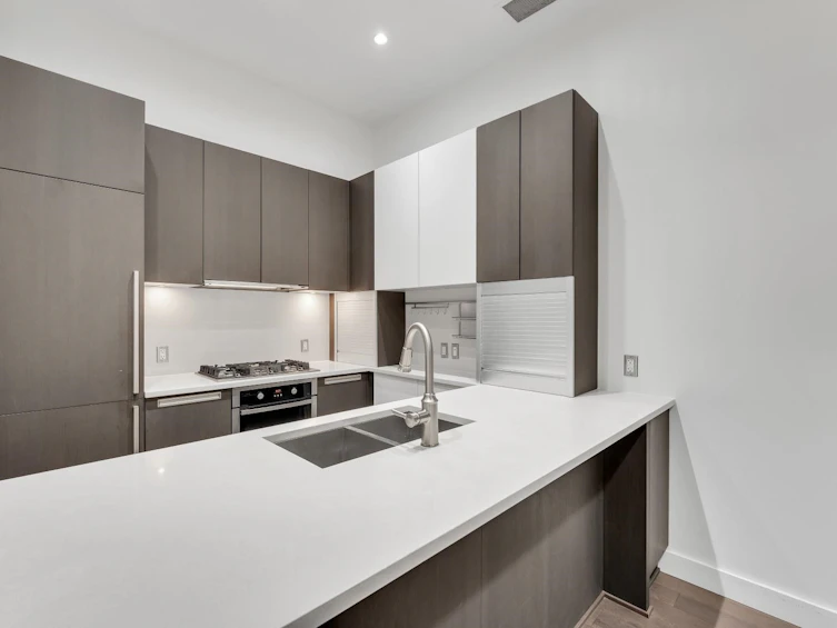 268 W 1st Avenue, Vancouver, BC, V5Y 3T2 - 8