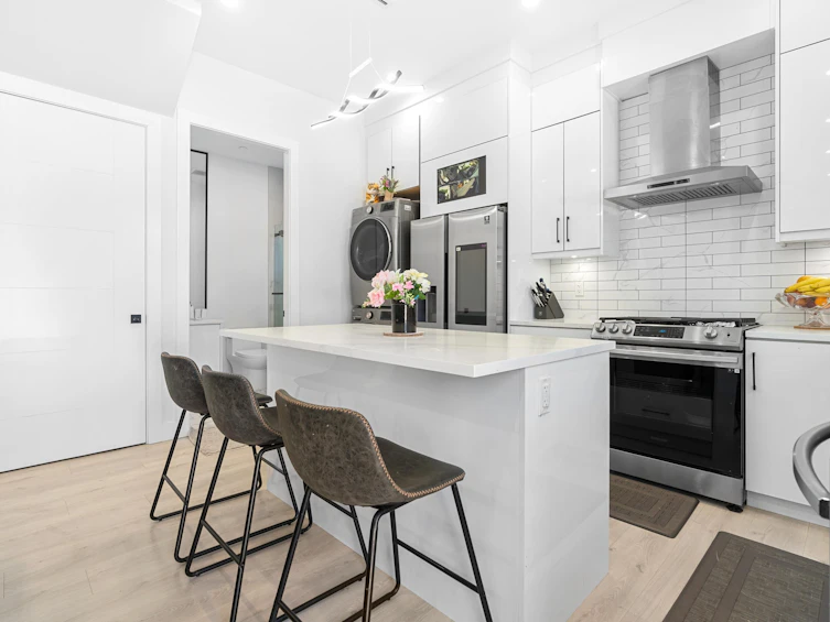 465 E 57th Avenue, Vancouver, BC, V5X 1S8 - 8