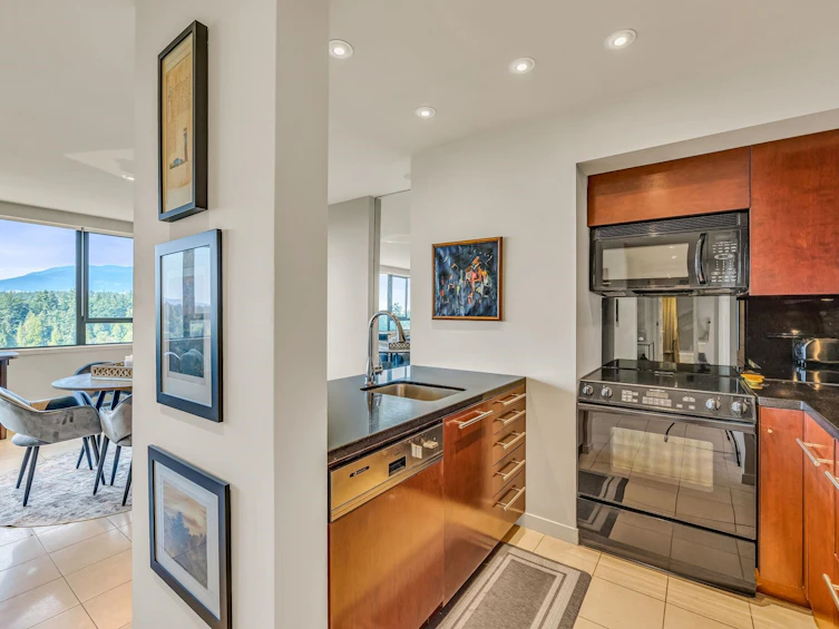 903-710 Chilco Street, Vancouver, BC, V6G 2P9 - 17