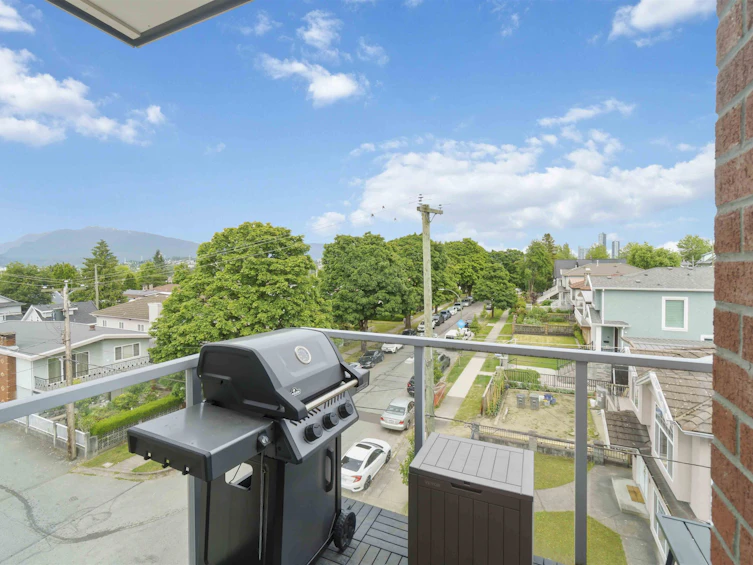 PH8-1838 Renfrew Street, Vancouver, BC, V5M 3H9 - 25