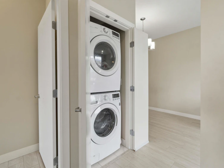 PH8-1838 Renfrew Street, Vancouver, BC, V5M 3H9 - 15