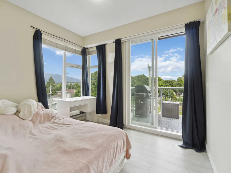 PH8-1838 Renfrew Street, Vancouver, BC, V5M 3H9 - 2