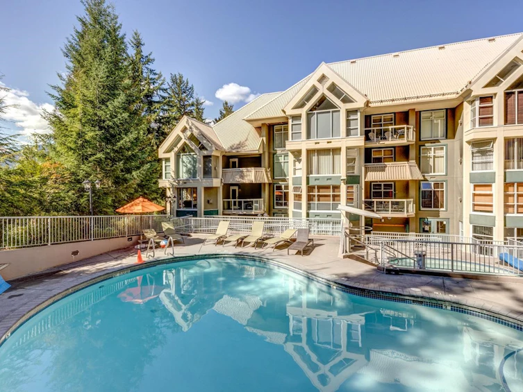 212-4910 Spearhead Place, Whistler, BC, V0N 1B4 - 2