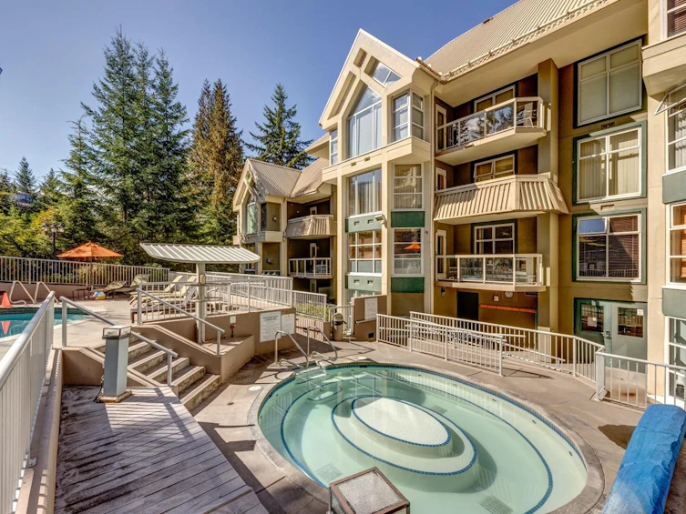 212-4910 Spearhead Place, Whistler, BC, V0N 1B4 - 3