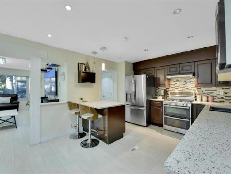 9068 146a Street, Surrey, BC, V3R 6X7 - 17