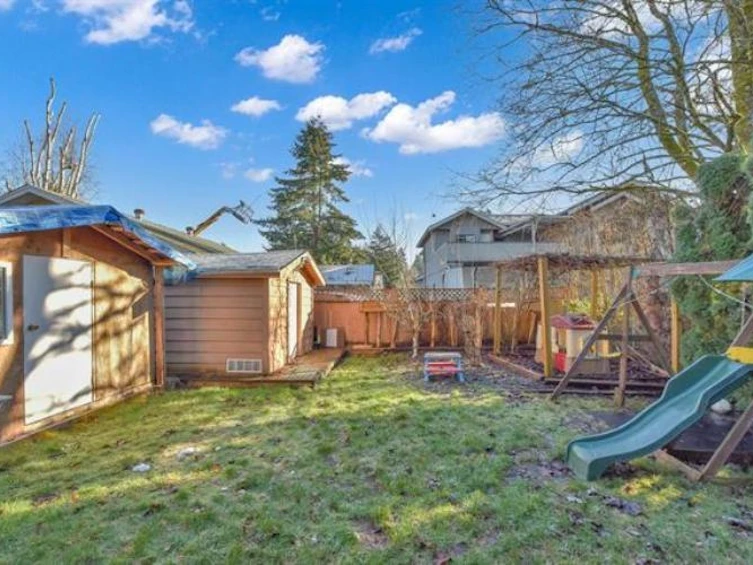 9068 146a Street, Surrey, BC, V3R 6X7 - 33
