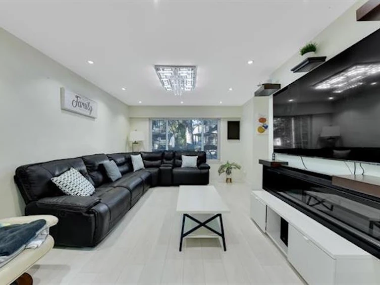 9068 146a Street, Surrey, BC, V3R 6X7 - 4
