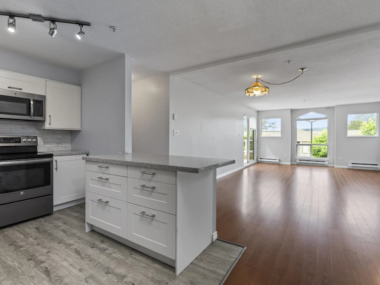 1116 O'flaherty Gate, Port Coquitlam, BC, V3C 6H2 - 4