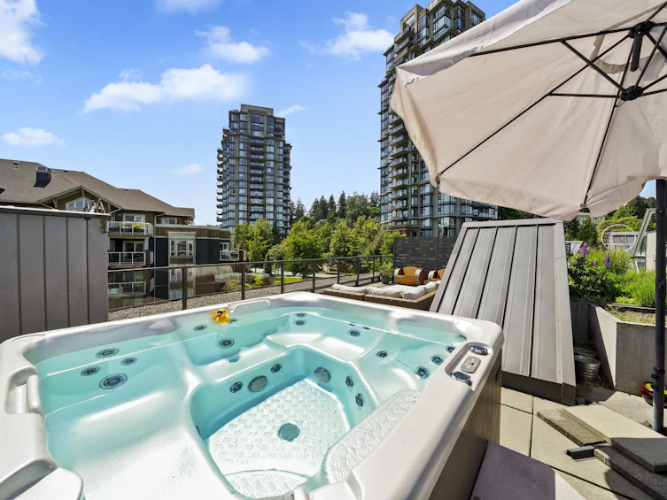 404-20 E Royal Avenue, New Westminster, BC, V3L 0G9 - 2