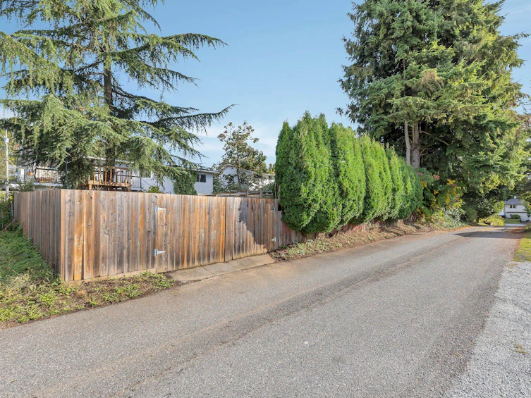 33160 Best Avenue, Mission, BC, V2V 2T1 - 35