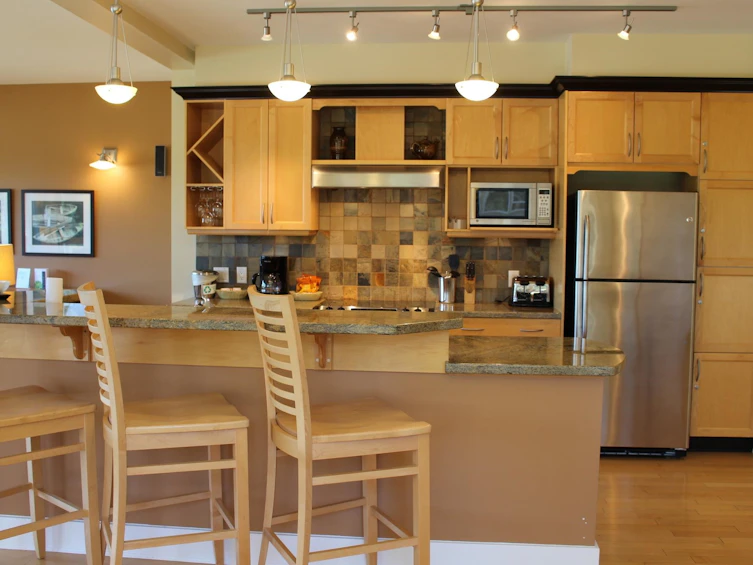 18D-12849 Lagoon Road, Pender Harbour Egmont, BC, V0N 2H0 - 4