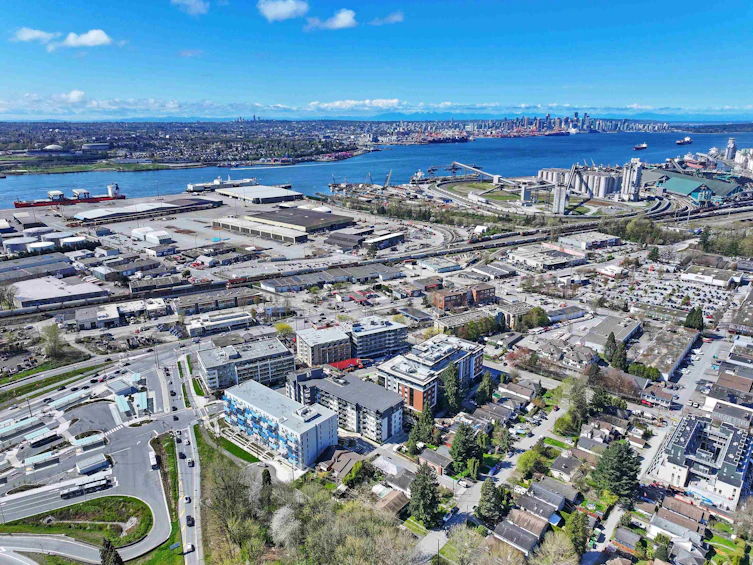 1583 Bond Street, North Vancouver, BC, V7J 1E8 - 6