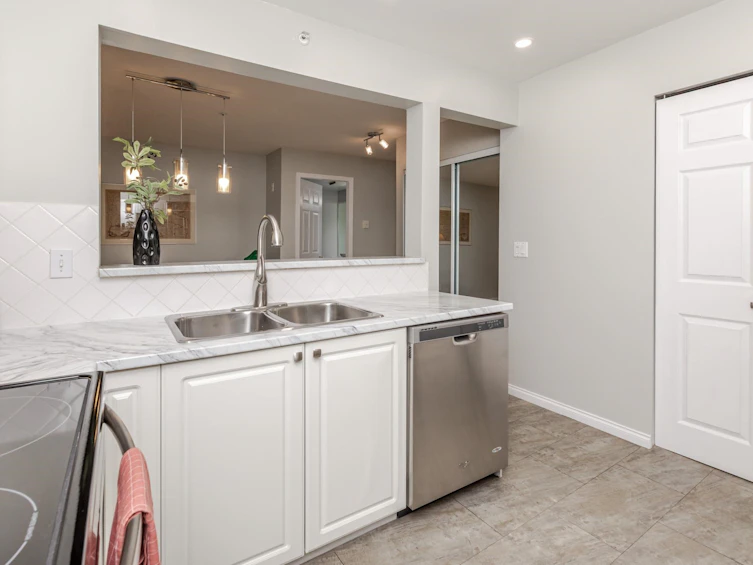 305-5518 14 Avenue, Delta, BC, V4M 4E9 - 7