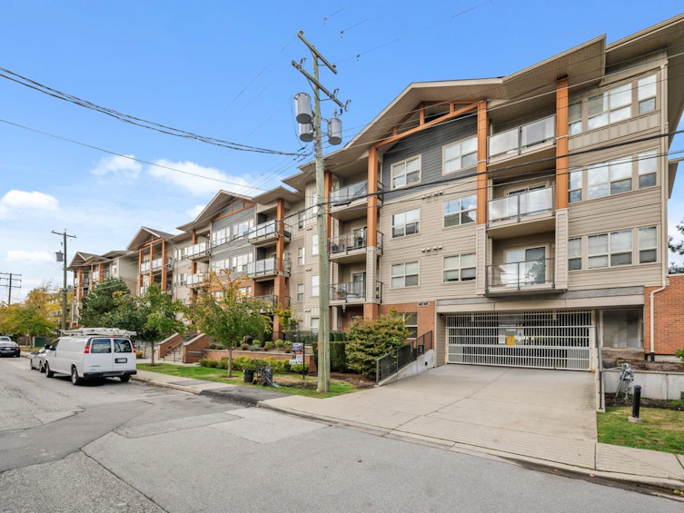 318-20219 54a Avenue, Langley, BC, V3A 0C7 - 2