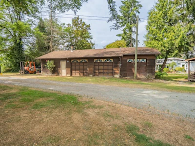 26559 58 Avenue - 3