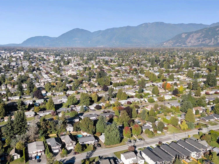 9395 Carleton Street, Chilliwack, BC, V2P 6E1 - 24