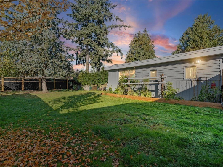 9395 Carleton Street, Chilliwack, BC, V2P 6E1