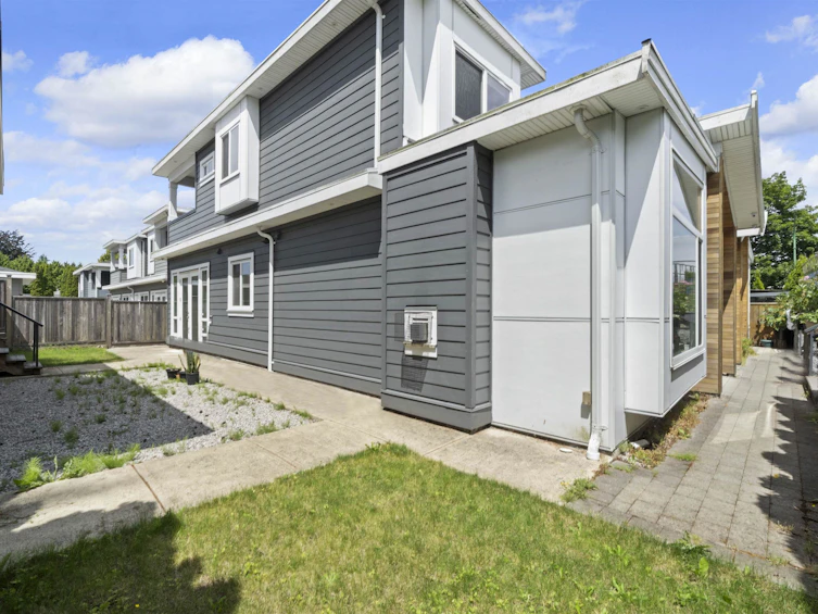 7697 Ulster Street, Burnaby, BC, V5E 2G1 - 32