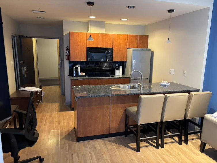 209-15611 Marine Drive, Surrey, BC, V4B 1E1 - 4