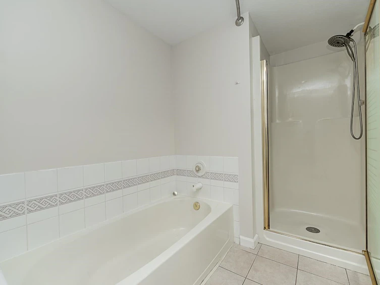 217-7139 18th Avenue, Burnaby, BC, V3N 4Z3 - 24