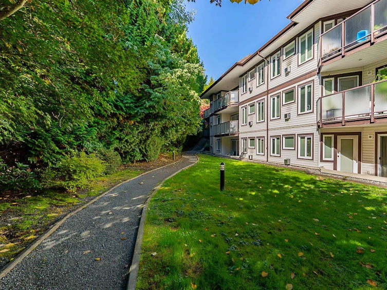 217-7139 18th Avenue, Burnaby, BC, V3N 4Z3 - 35