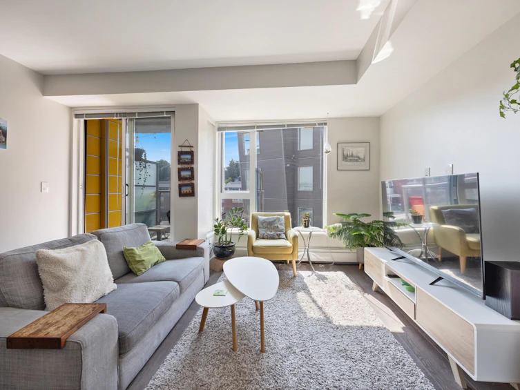 619-384 E 1st Avenue, Vancouver, BC, V5T 0G5