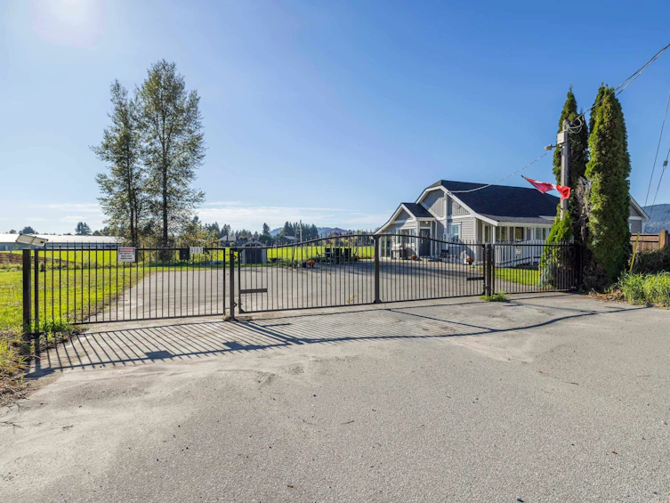 9183 Sylvester Road, Mission, BC, V2V 7K6 - 2