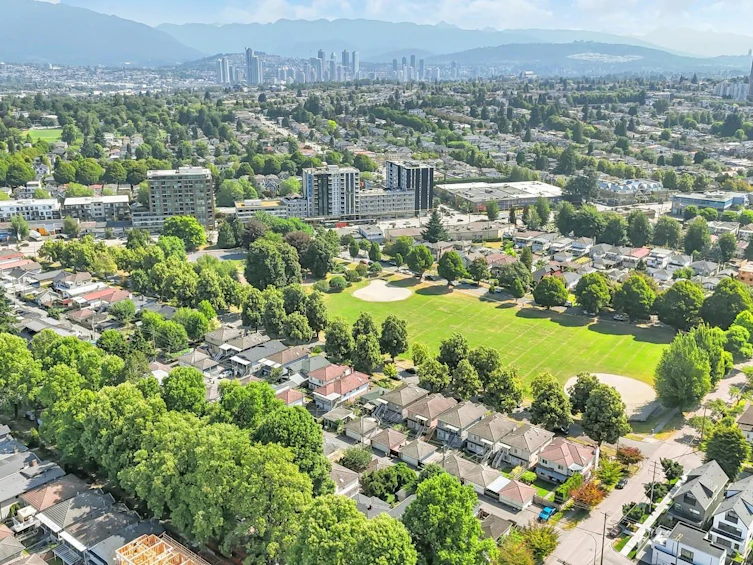 5338 Chambers Street, Vancouver, BC, V5R 3M1 - 10