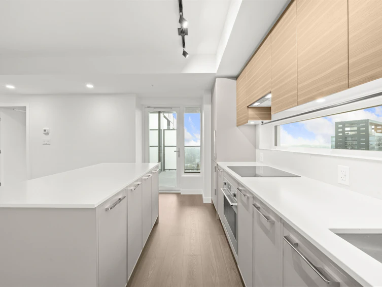 3503-13745 George Junction, Surrey, BC, V3T 4Y3 - 5