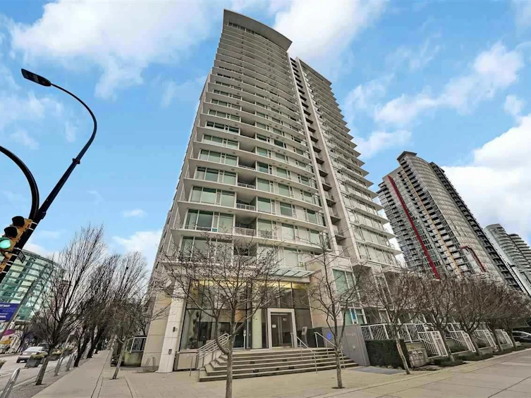 811-161 W Georgia Street, Vancouver, BC, V6B 0K9
