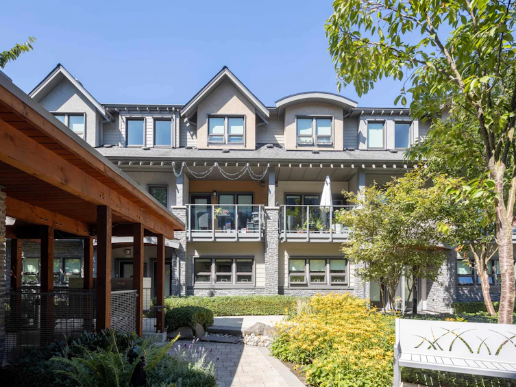 212-1738 55a Street, Delta, BC, V4M 0A9