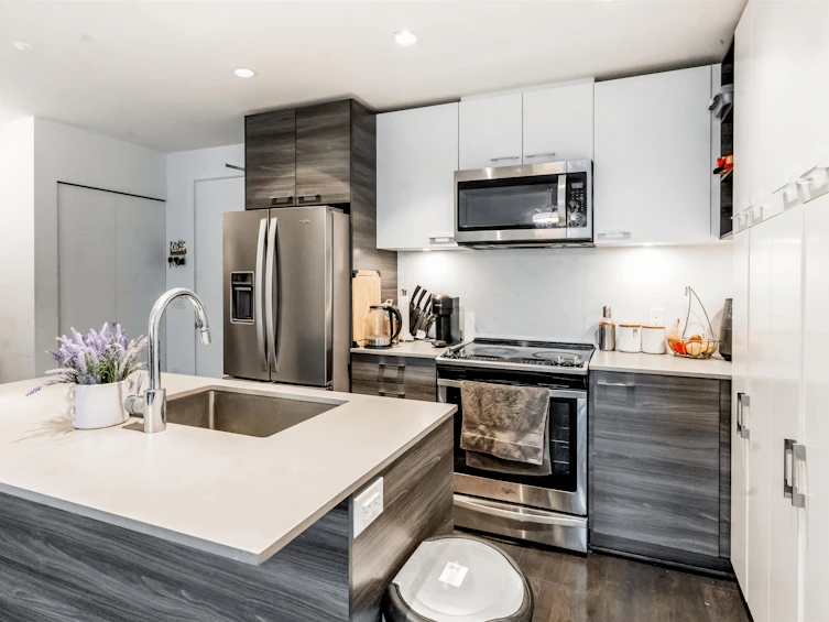 408-10603 140 Street, Surrey, BC, V3T 0M8 - 3