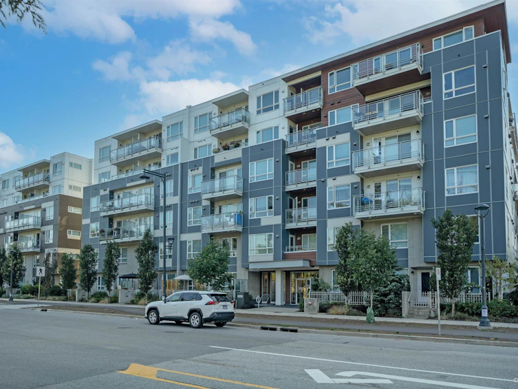 408-10603 140 Street, Surrey, BC, V3T 0M8